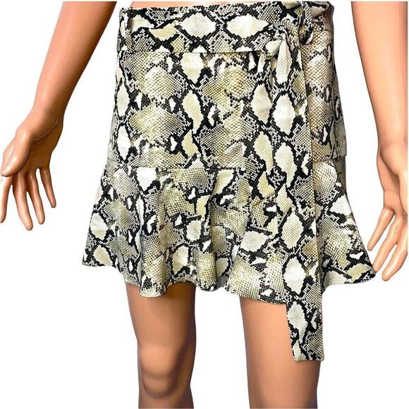 Zara Basic skirt snake/python print fit flare tie waisted skirt mini size M - Picture 3 of 16